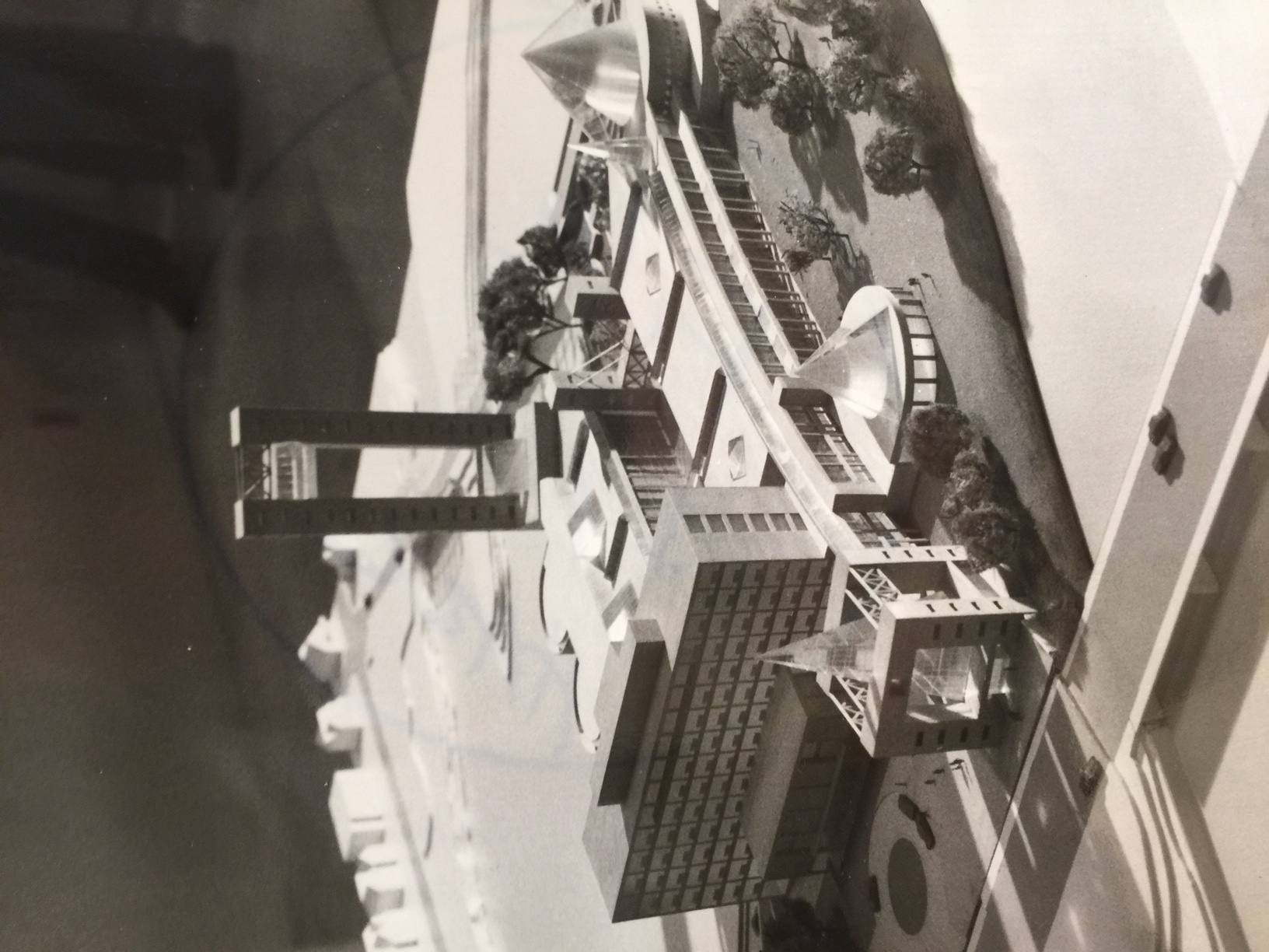 Ottawa City Hall - Safdie - Pic of Model