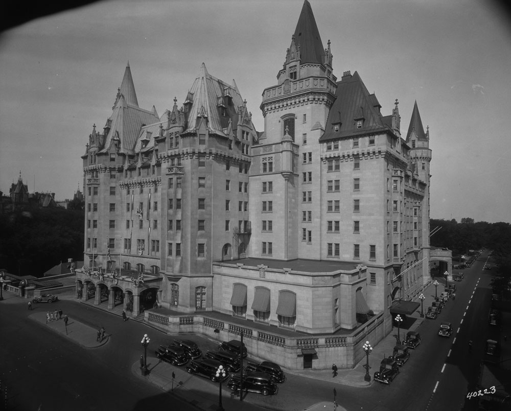 Chateau Laurier Addition (1929), Photo taken 1937. Library and Archives Canada