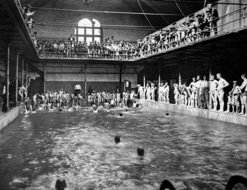 Greenbush Natatorium, Milwaukee, Wisconsin, circa 1895, Courtesy of Milwaukee Public Library, neg. 417662. 